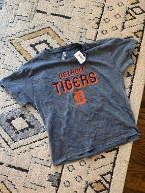 MLB Detroit Tigers Tee, Women’s large